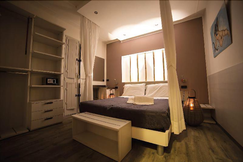 Santa Lucia Hotel