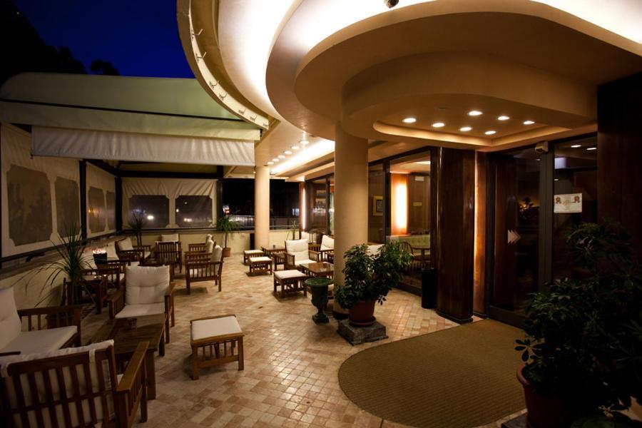 Santa Lucia Hotel