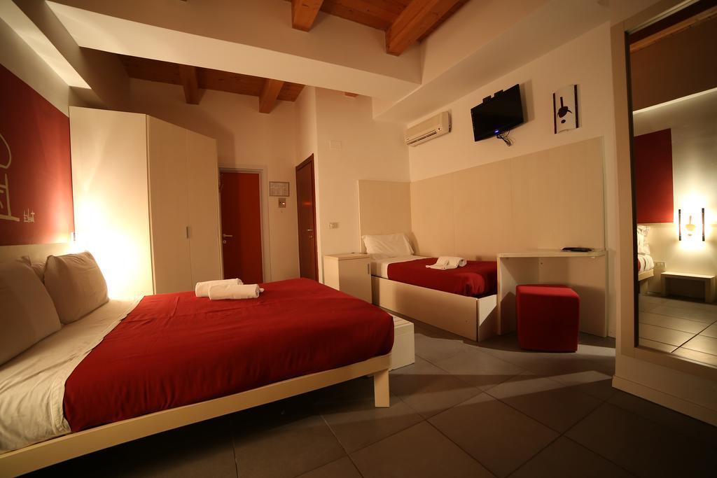 Hotel Santa Lucia 3*
